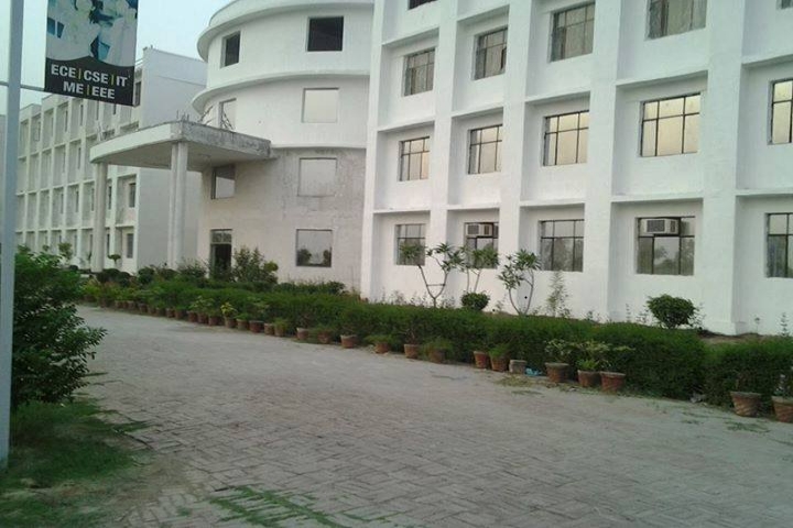 https://cache.careers360.mobi/media/colleges/social-media/media-gallery/3608/2018/11/8/Campus View of Om Sai Institute of Technology And Science Bagpat_Campus-View.jpg